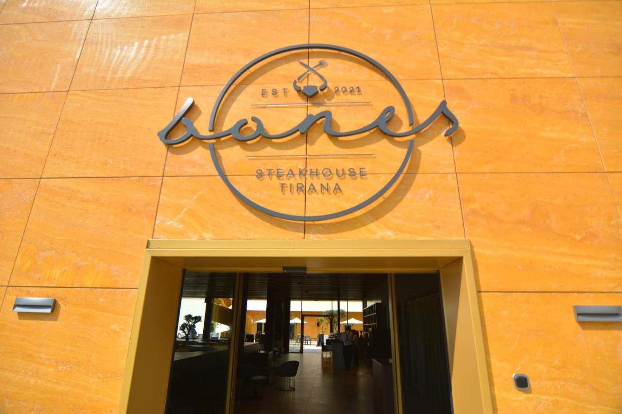 Mk Hotel Tirana Rinas Exteriér fotografie Entrance of the restaurant