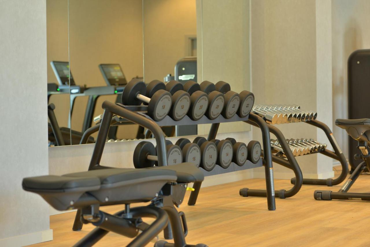 Mk Hotel Tirana Rinas Exteriér fotografie Dumbbells